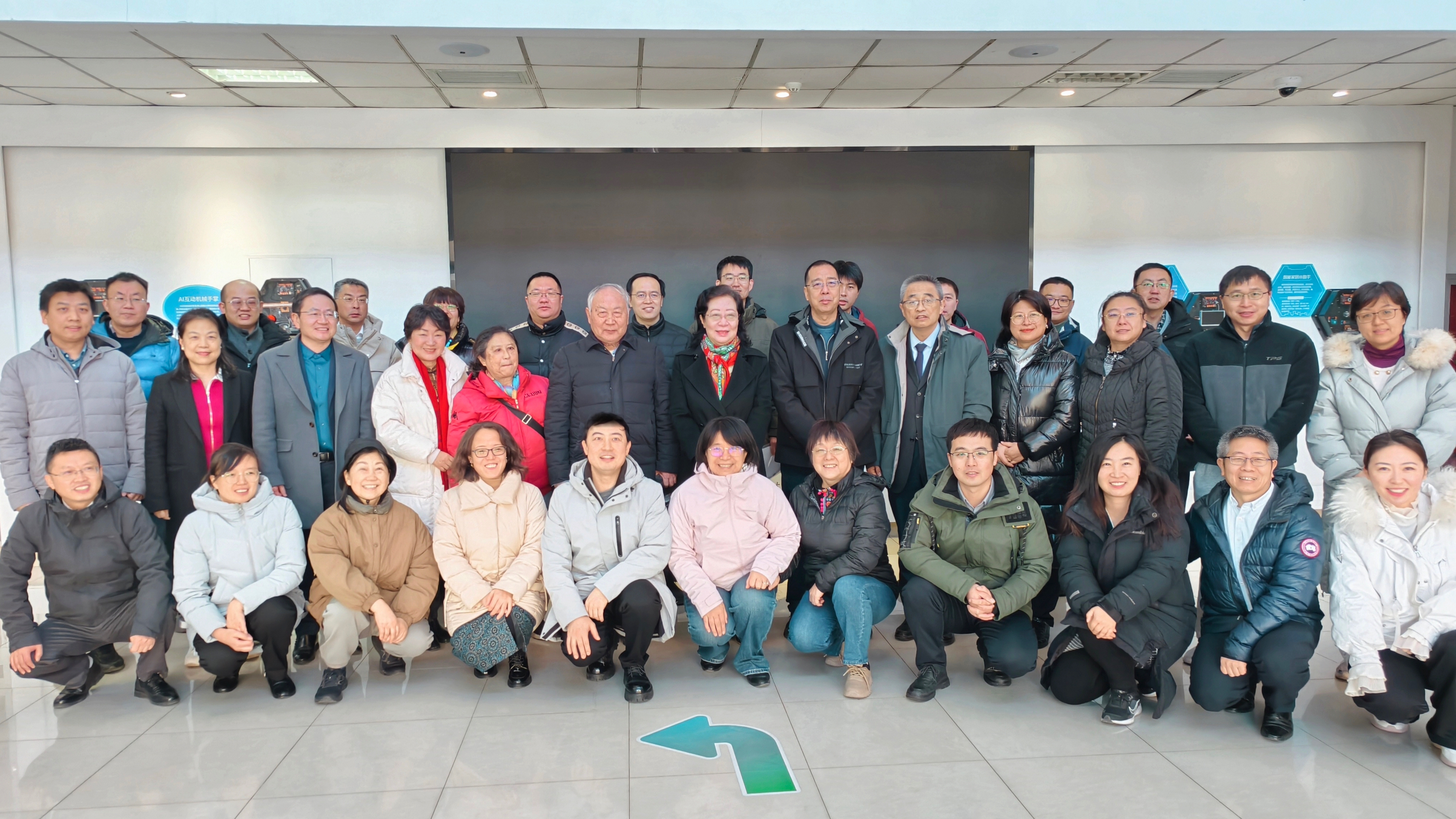 閆傲霜出席致公黨中國(guó)科學(xué)院基層委員會(huì)2025年工作總結(jié)會(huì)