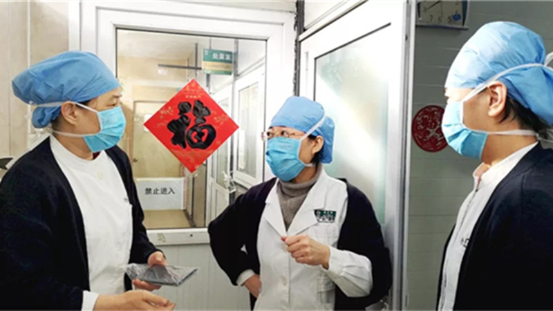 20200229向疫而行 義不容辭——記廣安門醫(yī)院感染疾病科副主任陳蘭羽1_副本.jpg