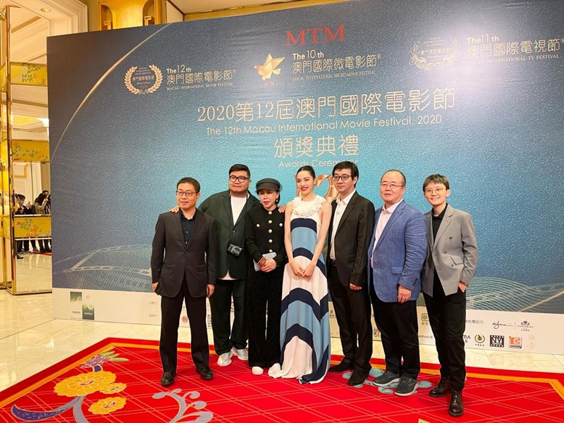 20201229滕琨擔任制片人的電影《八月未央》獲得澳門國際電影節(jié)四項大獎提名并斬獲最佳女主角大獎_副本.jpg