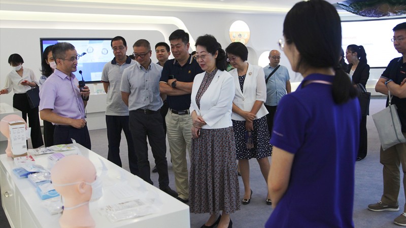 13-2021年7月  市委就“推動北京‘兩區(qū)’建設(shè)”到海淀區(qū)調(diào)研_副本.jpg