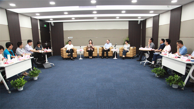 10-2020年8月 市委舉辦首期“新好”時(shí)政漫談活動(dòng)（重點(diǎn)）.jpg