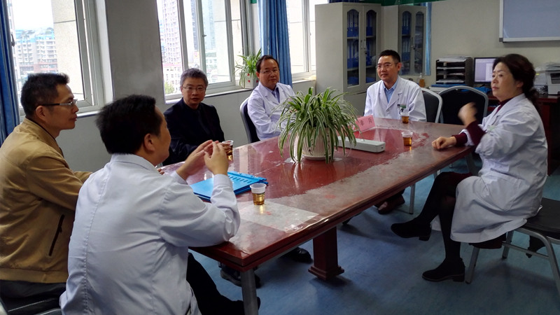 01-2017年10月  市委赴畢節(jié)開展“致福送診”活動_副本.jpg