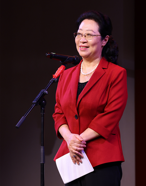 20220726閆傲霜出席致公黨西城區(qū)委“以文化人 以藝通心”——“京致閱讀”活動_副本_副本.jpg