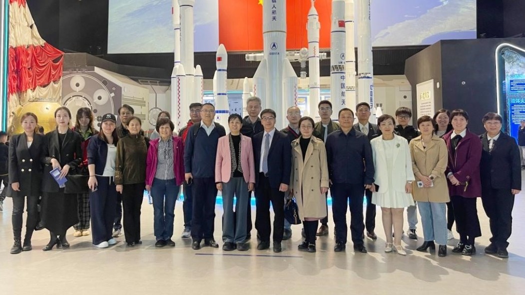 20240419弘揚航天精神 感悟赤子僑心——致公黨豐臺區(qū)工委與區(qū)僑聯(lián)共同舉辦專題閱讀活動3_1200.jpg