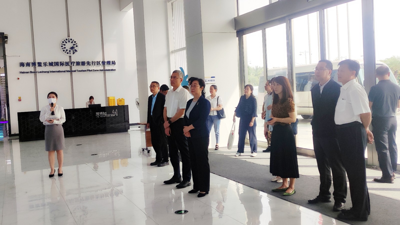 閆傲霜率隊(duì)調(diào)研海南博鰲樂城國際醫(yī)療旅游先行區(qū)管理局.jpg