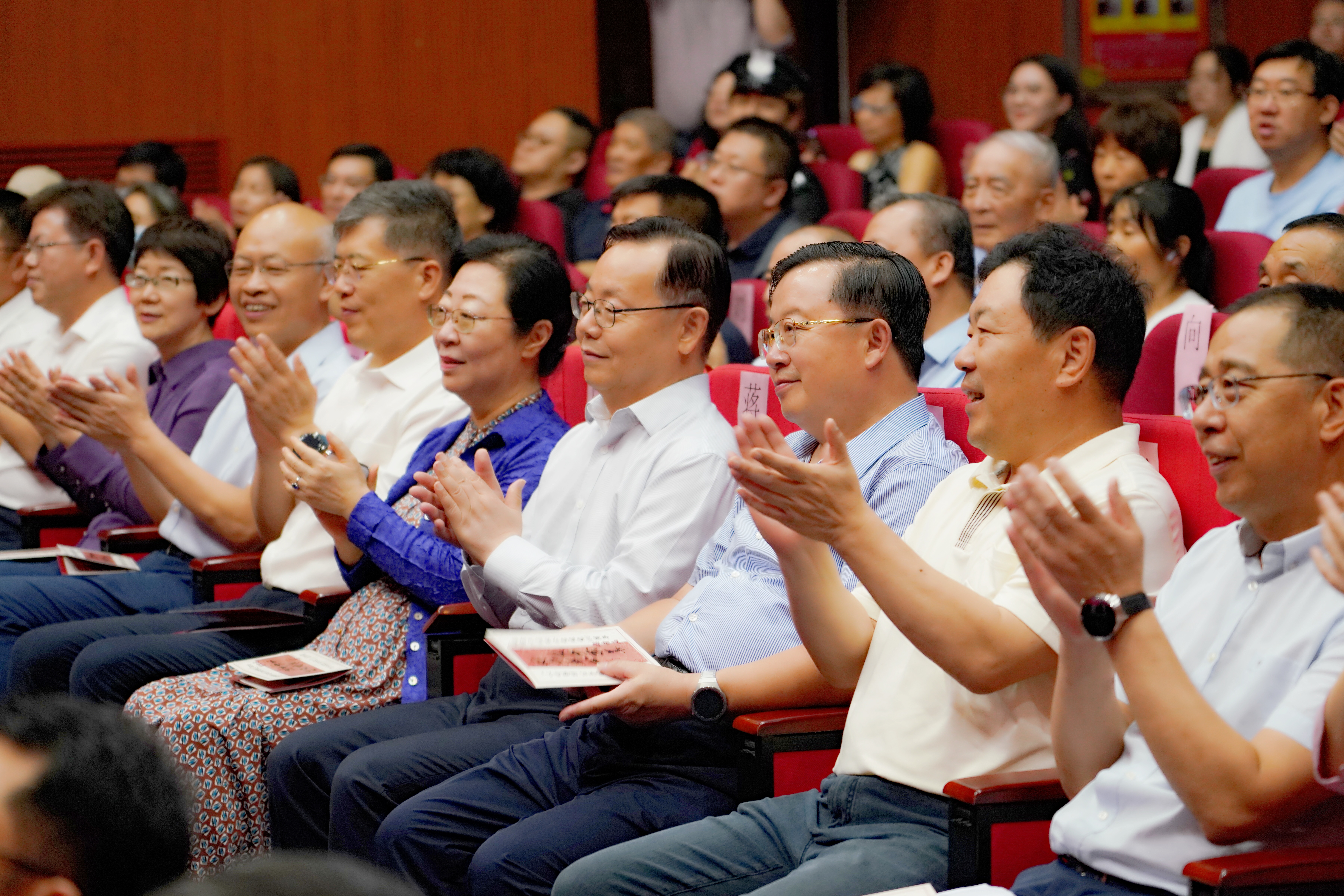 20250913蔣作君出席《以僑彰特  百年同心》——慶祝中國致公黨成立100周年沉浸劇演出1-.JPG