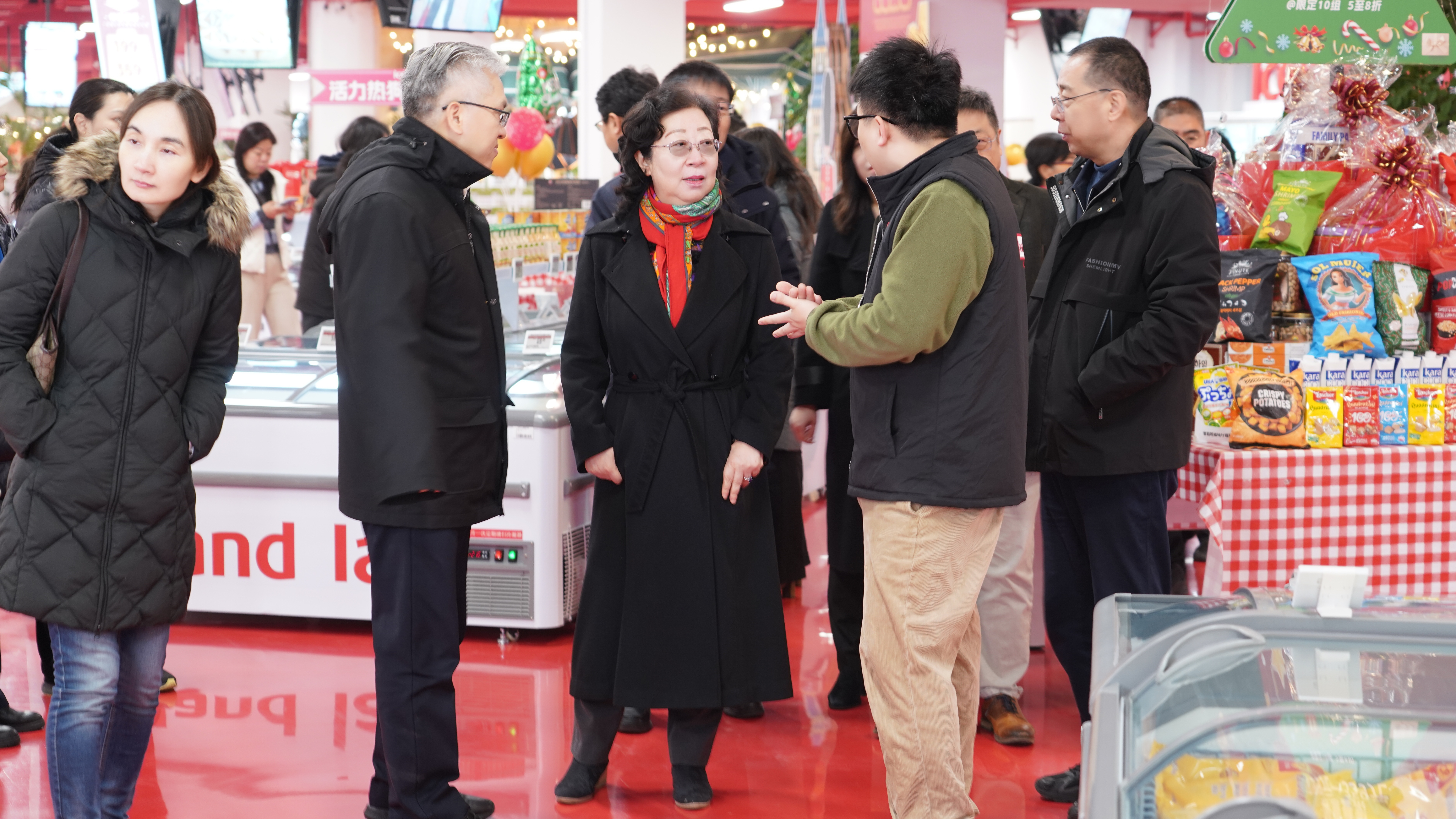 2025年12月19日，閆傲霜率隊(duì)赴門頭溝區(qū)調(diào)研——調(diào)研Iceland Lab(京西智谷店）.JPG